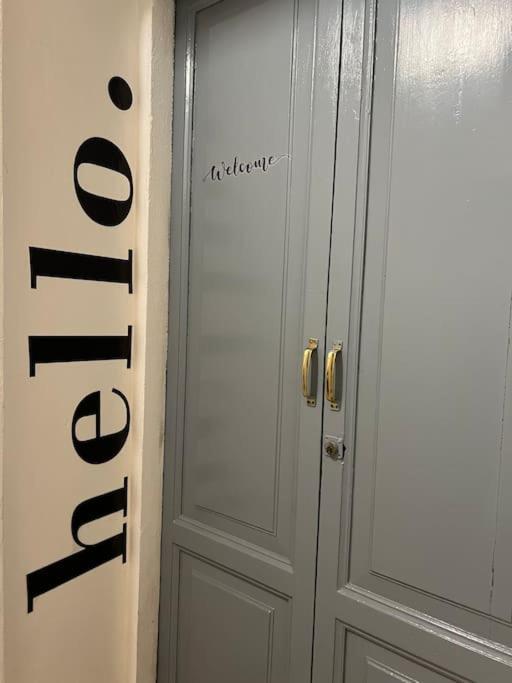 Minimal Studio Con Travi A Vista Piacenza Eksteriør bilde