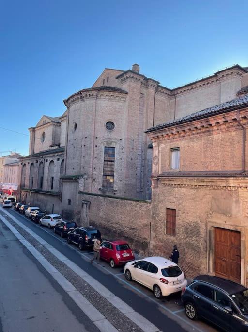 Minimal Studio Con Travi A Vista Piacenza Eksteriør bilde
